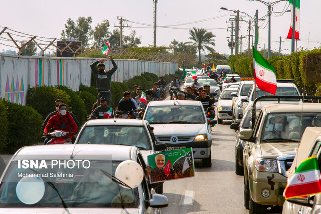 حضور باشکوه بوشهریها در راهپیمایی ۲۲ بهمن