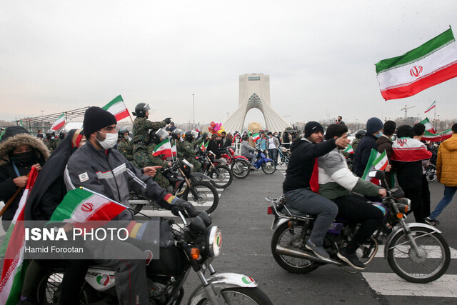 شرکت رئیس سازمان پزشکی قانونی کشور در راهپیمایی ۲۲ بهمن