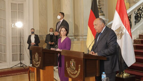 وزرای خارجه مصر و آلمان: مساله لیبی راه‌حل نظامی ندارد
