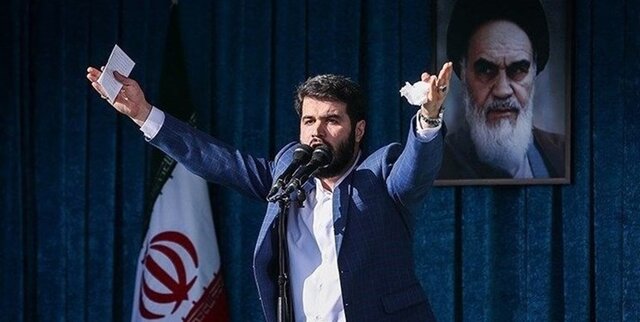 برخورد رییس صداوسیما با گرفتن آنتن زنده از یک مداح برخورد رییس صداوسیما با گرفتن آنتن زنده از یک مداح