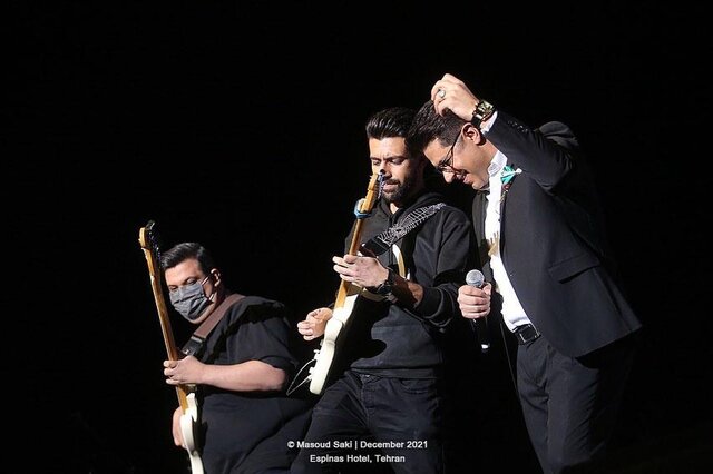 عکس آرشیوی است حجت اشرف زاده از گذراندن کرونای سخت خبر داد