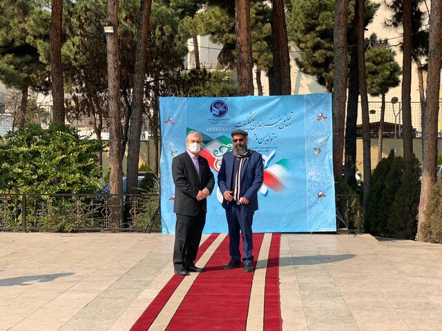 شمعی برای هنرمندان متولد بهمن