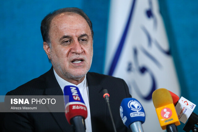 حداقل حقوق در سال آینده ۵/۵ میلیون تومان خواهد بود/ بازنشستگان حداقل ۵ میلیون حقوق میگیرند  حداقل حقوق در سال آینده ۵/۵ میلیون تومان خواهد بود/ بازنشستگان حداقل ۵ میلیون حقوق میگیرند