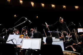 اجرای ارکستر ملی ایران به رهبری بردیا کیارس