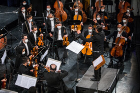 اجرای ارکستر ملی ایران به رهبری بردیا کیارس