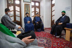 مراسم عمامه گذاری طلاب در روز میلاد حضرت علی(ع)