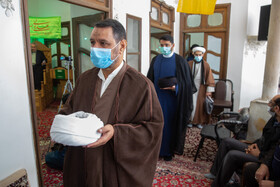 مراسم عمامه گذاری طلاب در روز میلاد حضرت علی(ع)