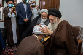 مراسم عمامه گذاری طلاب توسط آیت الله علوی بروجردی در روز میلاد حضرت علی(ع)