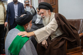 مراسم عمامه گذاری طلاب توسط آیت الله علوی بروجردی در روز میلاد حضرت علی(ع)