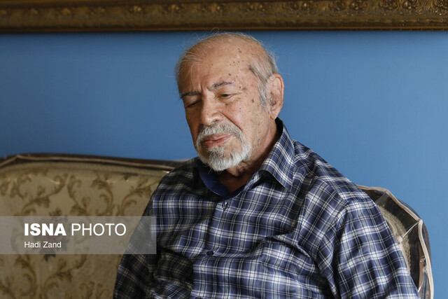 ر. اعتمادی: در ۸۸سالگی خود را ۲۴ساله حس میکنم
