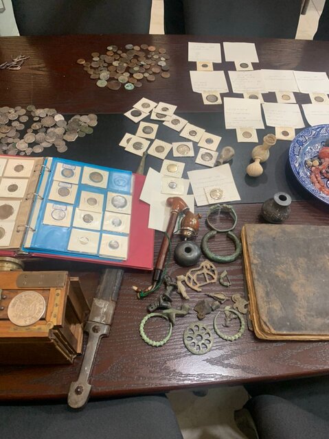 قاچاق ۵۷۰ قلم عتیقه/ارزش چند میلیاردی سکهها قاچاق ۵۷۰ قلم عتیقه/ارزش چند میلیاردی سکهها