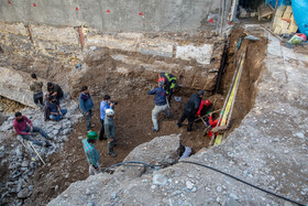 ریزش آوار ساختمانی و محبوس شدن دو کارگر - قم