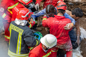 ریزش آوار ساختمانی و محبوس شدن دو کارگر - قم