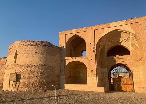 "مادر کاروانسراهای ایران" زخمی شده است