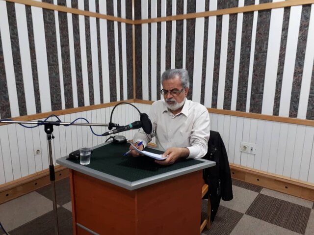 پیر شد ولی از گویندگی سیر نشد!