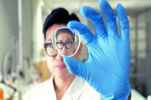 روشی برای تمیز نگه داشتن دائمی شیشه عینک روشی برای تمیز نگه داشتن دائمی شیشه عینک