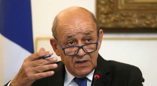 ژان ایو لودریان، وزیر امور خارجه فرانسه فرانسه: روسیه فقط وانمود میکند که در حال مذاکره است