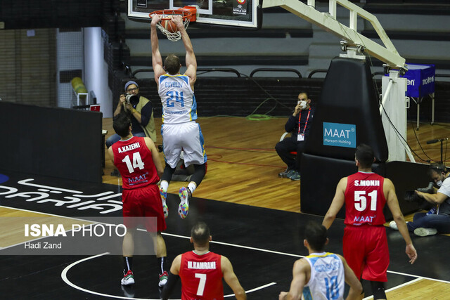 آزمون سخت ارمغانی با تیم ملی بسکتبال در قزاقستان