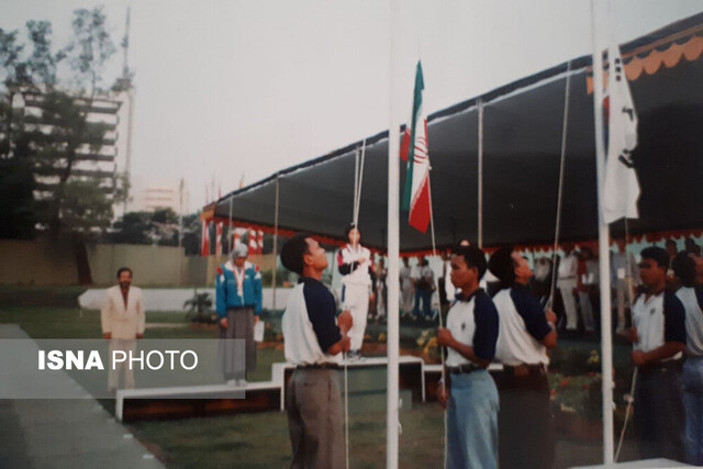 زن تاریخساز ورزش ایران: با تلفن سکهای خبر پرچمداری را به خانوادهام دادم/ غریب ماندهایم