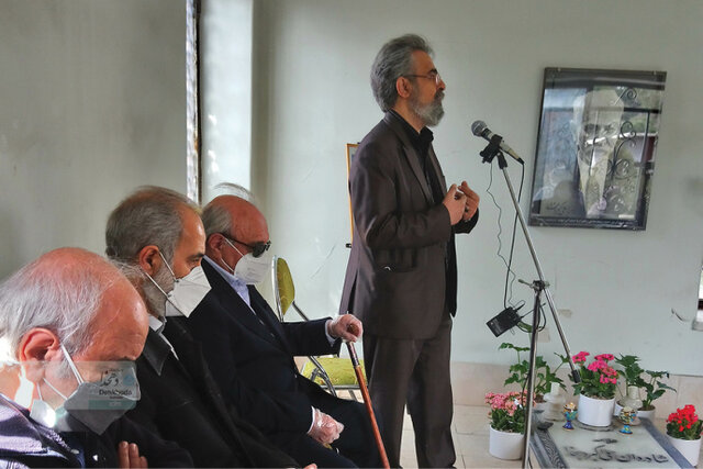 دوستداران دهخدا بر سر مزارش