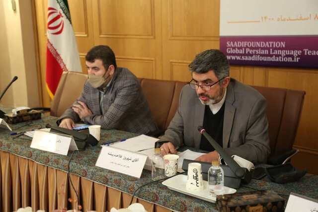 ضرورت آموزش فارسی به خارجیها و ایجاد بانک اطلاعاتی