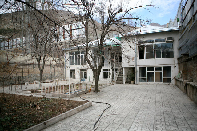 سکونت در خیابان ساحلی و دربند و جماران