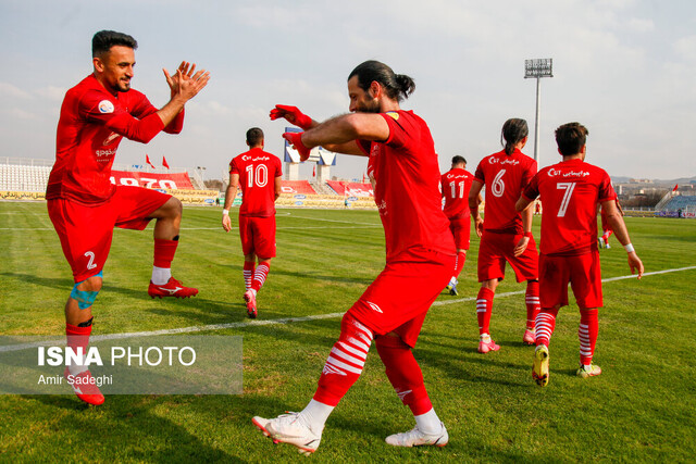 موتور تراکتور با بازگشت "پرشورها" روشن شد