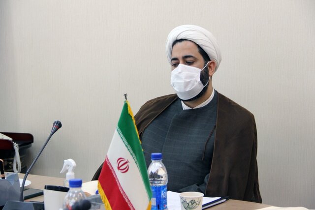 ارسال پیامکهای مختص آقایان و یا خانمها برای عموم مردم غیرفرهنگی است