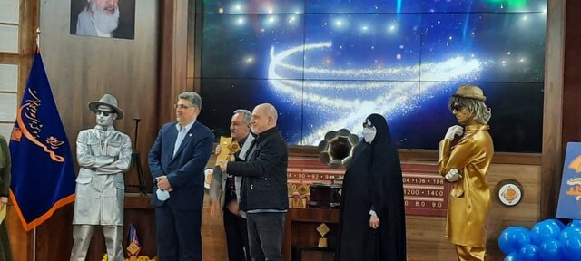پایان جشنوارهای که هنرمندان طنز را زیر یک چتر جمع کرد پایان جشنوارهای که هنرمندان طنز را زیر یک چتر جمع کرد