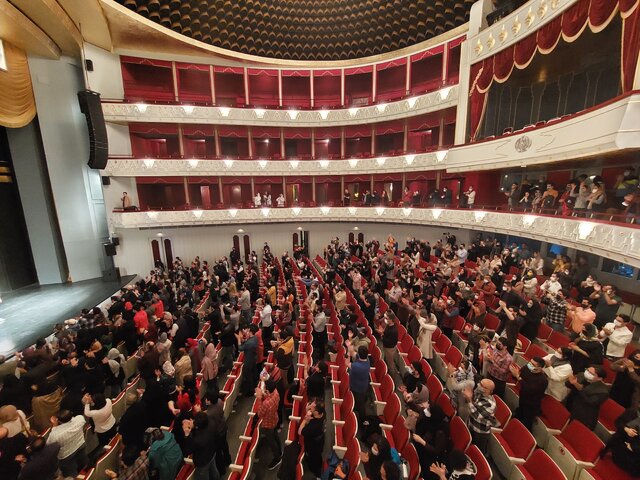 ما مُردیم تا به روی صحنه برگشتیم!