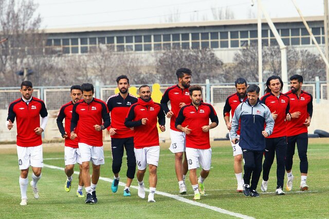 برگزاری نخستین تمرین تراکتور زیر نظر سائلام برگزاری نخستین تمرین تراکتور زیر نظر سائلام