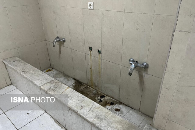 وضعیت غیربهداشتی و اسفناک ورزشگاه استقلال!