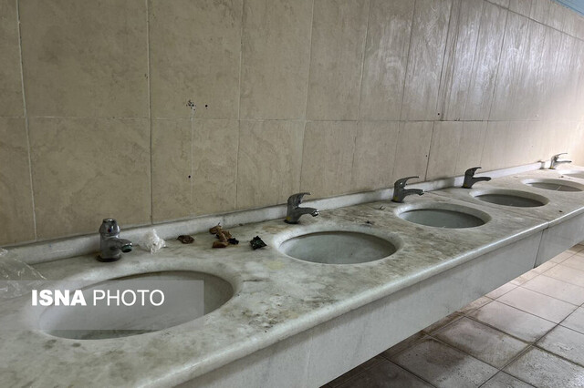 وضعیت غیربهداشتی و اسفناک ورزشگاه استقلال!