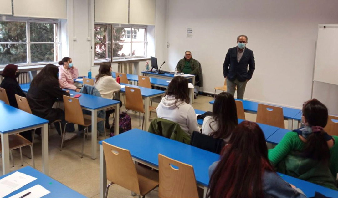 سهراب و فروغ در دانشگاه اسپانیا