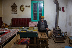  در مسیر روستاهای انبو، بنون‌مشایخ و شامیلرزان کافه‌هایی واقع شده است که به اهالی منطقه و گردشگران خدمات می‌دهند.