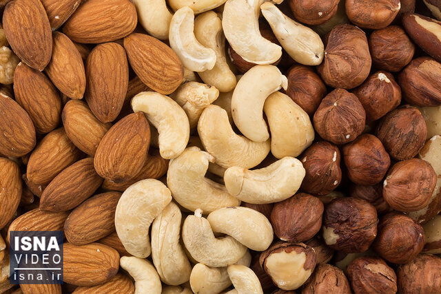 ویدئو / گرانی گردو، پسته و بادام در آستانه شب عید ویدئو / گرانی گردو، پسته و بادام در آستانه شب عید