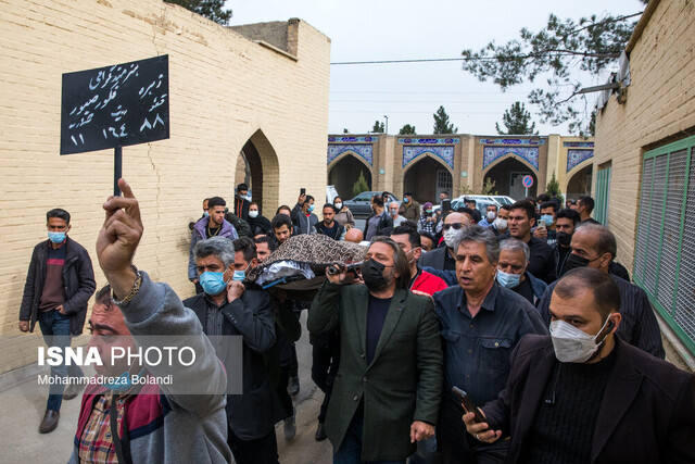 در مراسم تشییع پیکر زهره فکورصبور چه گذشت؟