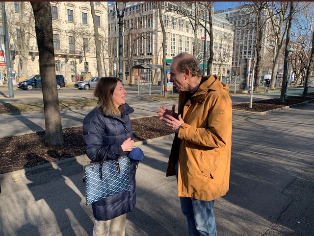 عکس: آرشیو دیدار مذاکرهکننده انگلیس و انریکه مورا در وین