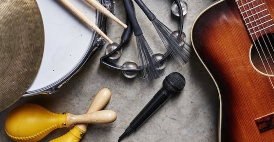 از آموزش موسیقی تا خرید اینترنتی ساز و محبوب ترین برندهای تجهیزات صوتی