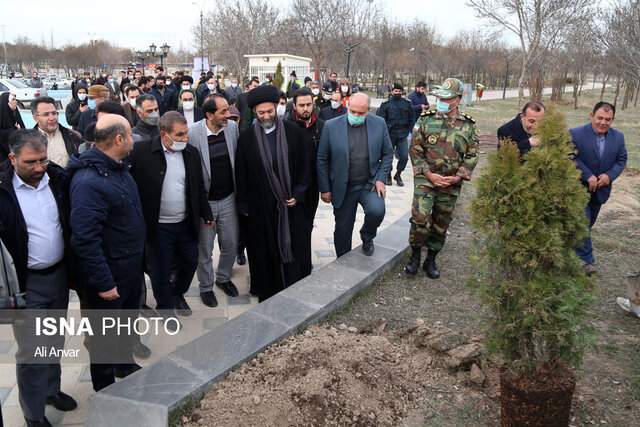آئین روز درختکاری در اردبیل