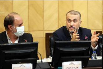 امیرعبداللهیان: اجازه نمیدهیم هیچ عامل خارجی منافع ملی کشور را در "وین" تحت تاثیر قرار دهد امیرعبداللهیان: اجازه نمیدهیم هیچ عامل خارجی منافع ملی کشور را در "وین" تحت تاثیر قرار دهد