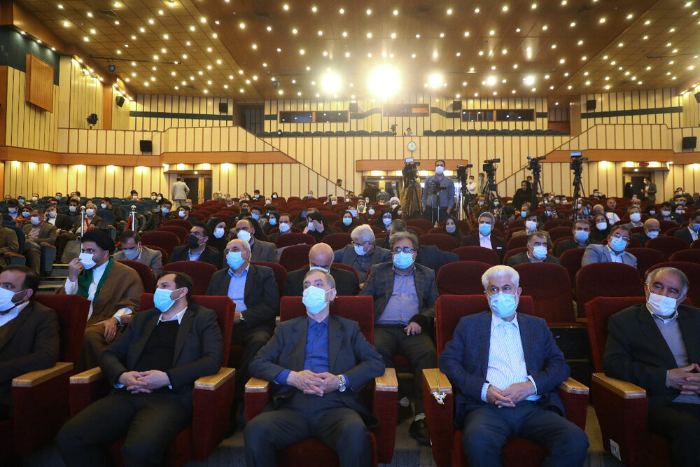 تقدیر ویژه وزیر بهداشت از خدمات موسسه مکسا