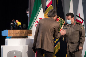 سردار بهمن کارگر رئیس بنیاد حفظ آثار و نشر ارزشهای دفاع مقدس در مراسم اختتامیه نوزدهمین دوره بهترین کتاب دفاع مقدس و مقاومت
