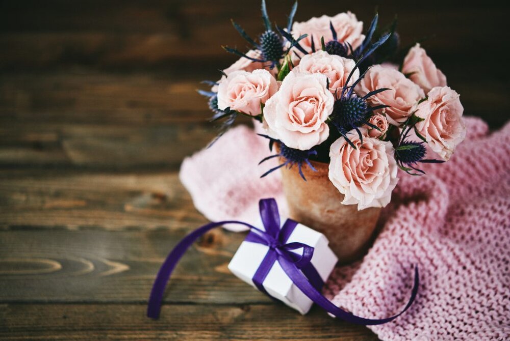 بهترین فروشگاههای آنلاین برای خرید آجیل و هدیه شب عید