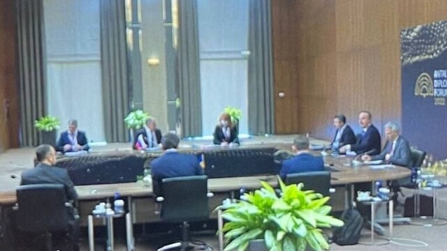 پایان نشست اوکراین و روسیه در آنتالیا/ آمادگی دو طرف برای دیپلماسی بدون دستیابی به توافق آتشبس