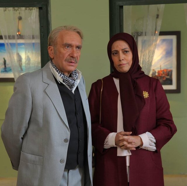 داریوش کاردان: برخی مجری بازیگرها به زور تلویزیون را تسخیر کرده اند!