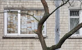 سنگر کتاب‌ علیه بمب در اوکراین