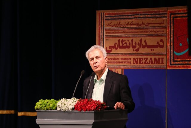 از اهدای جایزه نظامی تا انتقاد علی نصیریان 3