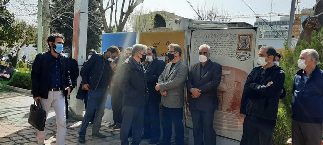 پیکر علیرضا غفاری از مقابل خانه هنرمندان تشییع شد