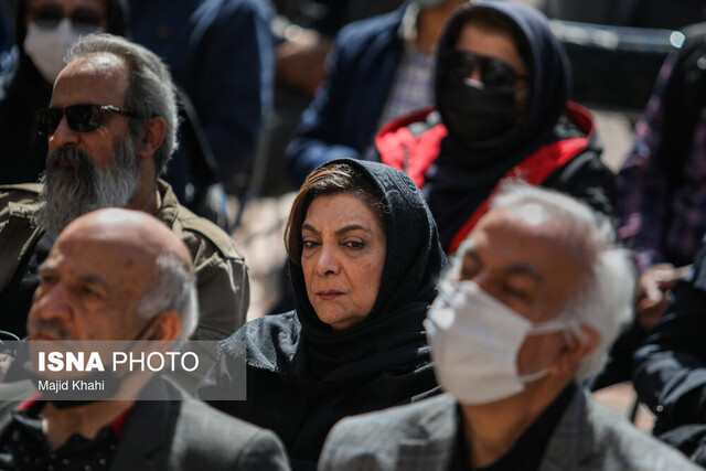 تجلیل هنرمندان از مرحوم علیرضا غفاری 5